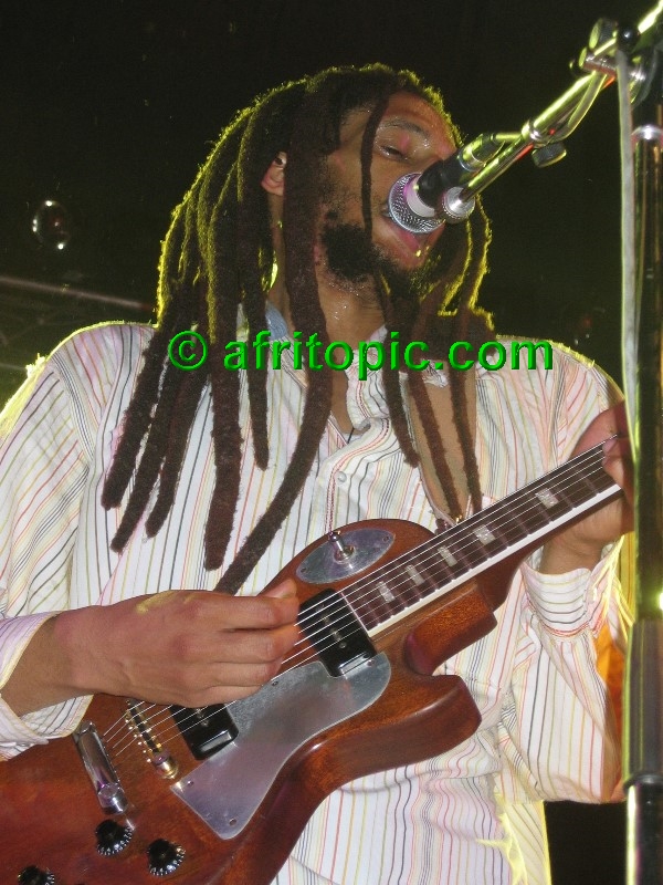 ../Images/AfricaFestival-27-28May05 167.jpg